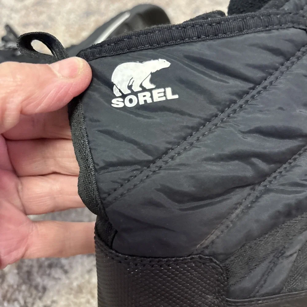 SOREL Kid's Whitney II Short Waterproof Insulated Winter Boot,‎ Size 4, Black